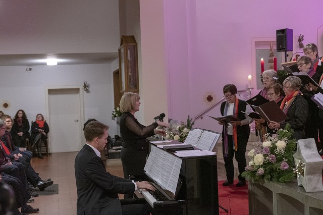 k-010 Adventskonzert.jpg